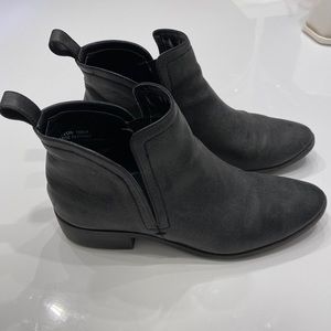 Devon Chelsea Boot